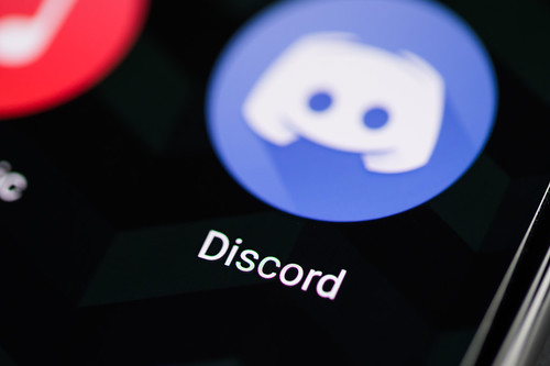 Discord app icon on smartphone screen