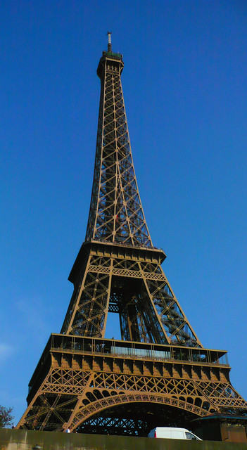 -  The Eiffel Tower stands 324 meters tall