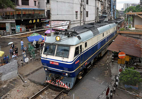 Guangzhou Gem, china df11 chinesenationalrailway chinarailway guangzhou 中国 中国铁路 train railfan railroad