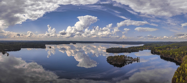 Mirror clouds