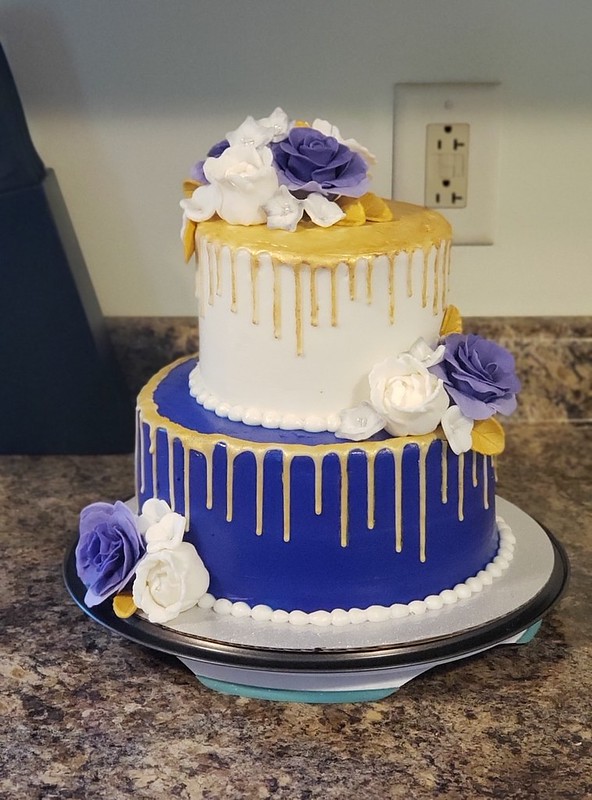 Cake by Savannah's Cakes