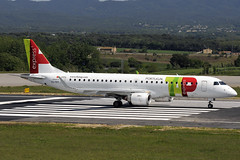 TAP Portugal ERJ-190-100LR CS-TPT GRO 04/05/2021
