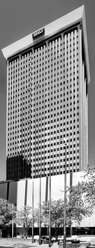 Park Tower, 400 N Tampa St., Tampa, Florida, USA / Built: 1973 / Renovations: 2018 / Architect: Kelley-Marshall & Associates Watson & Co. + Gensler / Height: 458 ft / Floors: 36 / Designations: LEED G by Urban Florida Photographer, Park Tower (formerly known as the Lykes Building) is a skyscraper located in downtown Tampa, Florida