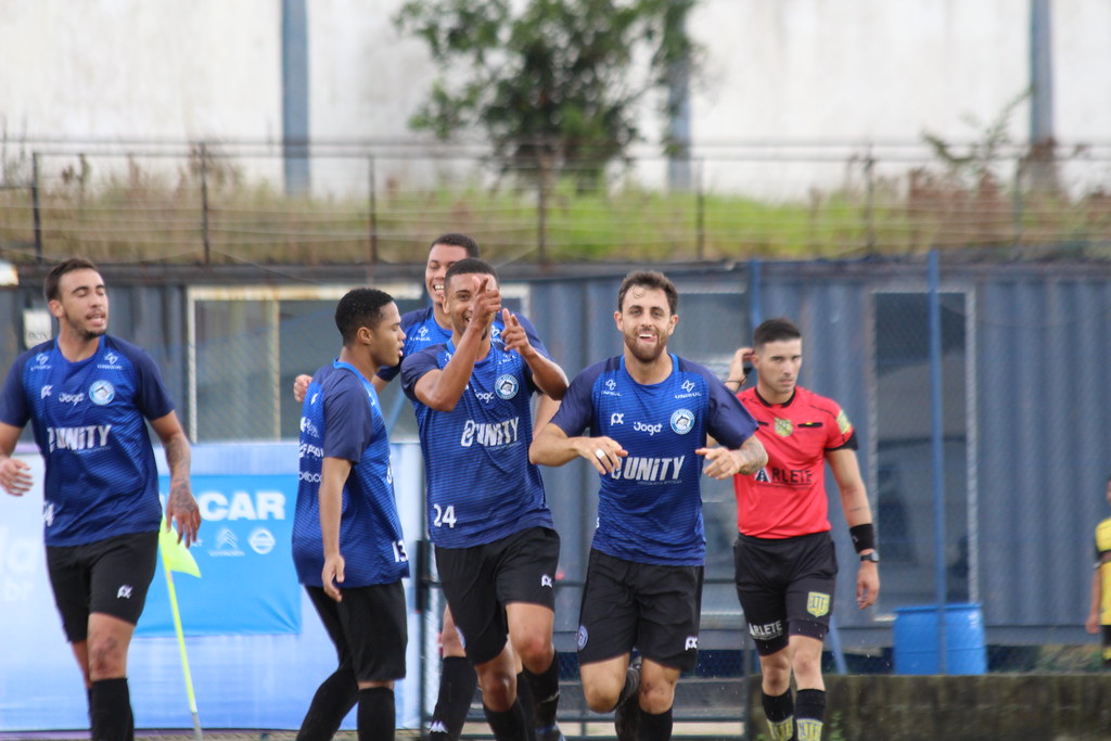 Comemoração de gol - Guilherme Santos