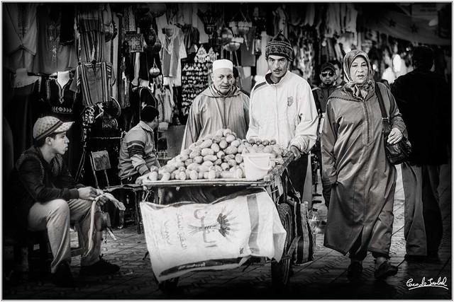 01 Escena callejera de Marrakets_Marrakech steet scene.