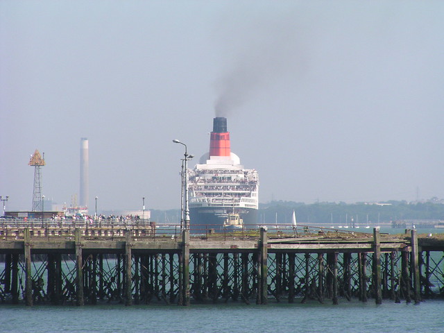Queen Elizabeth 2 - Southampton