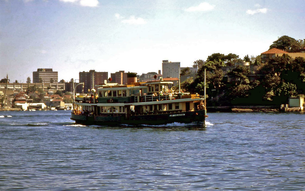 70-657 Lady Edeline off Kurraba Point, Sydney 1970