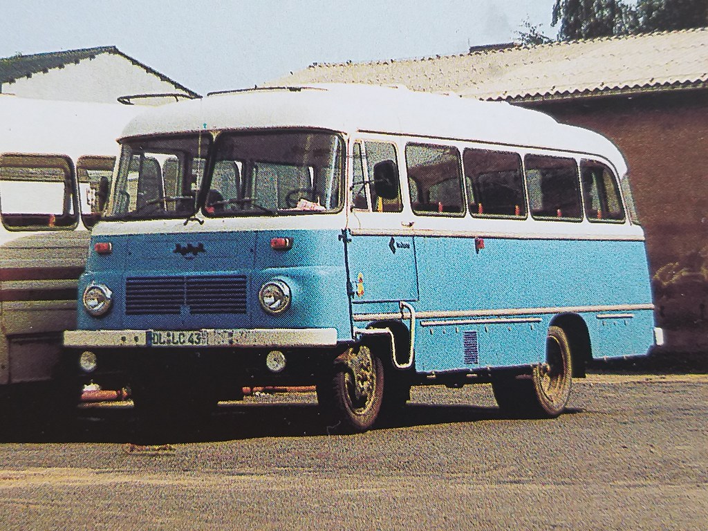 ROBUR lo 3000 Bus Blu Bianco 1972-1985 stata limitata 1 di 1000 pezzi 1/43 WHITEBO... 