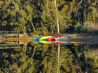 Reflections - Kyneton Bushland Resort Lake
