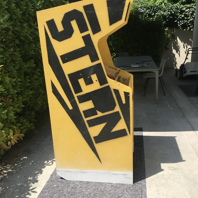 STERN side art