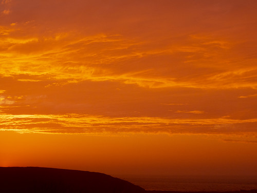 filey sunrise morning dawn coast northsea sea clouds orange silhouette yorkshire