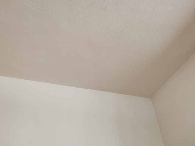 Room, ceiling, corner, wall, white wall © Zimmer, Raum, weiße Wand, Decke, Ecke ©
