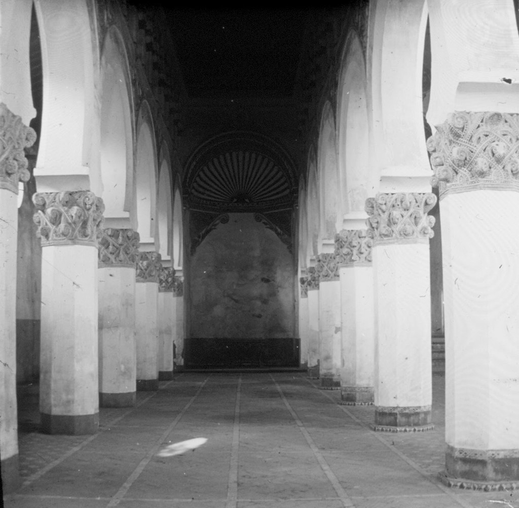 Sinagoga de Santa María la Blanca en los años 20, fotografía de Daniel Dufol Álvarez
