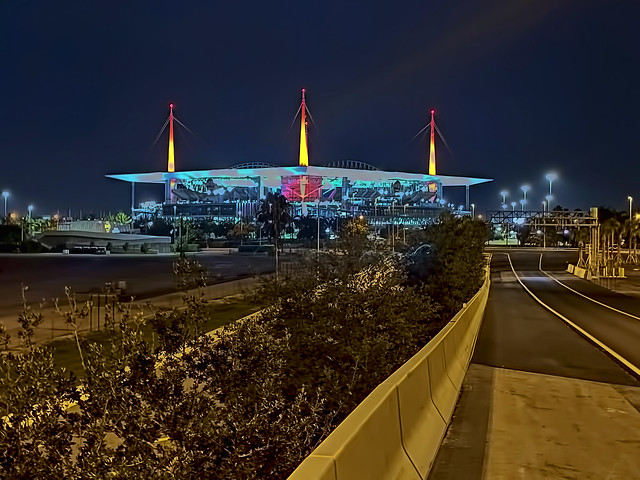 Hard Rock Stadium, 347 Don Shula Drive, Miami Gardens, Florida, USA / Opened: August 16, 1987 / Architects: Populous (then HOK Sport) ; HOK (2016 renovation)