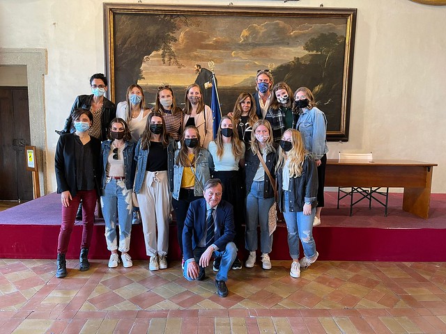 Ten Auburn students and an intern pose with coordinators of the study abroad program in Ariccia, Italy.