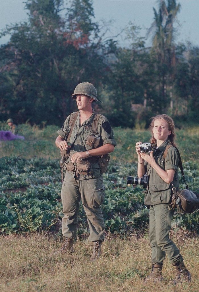 French Photographer Catherine Leroy(1944-2006) in Vietnam in 1969