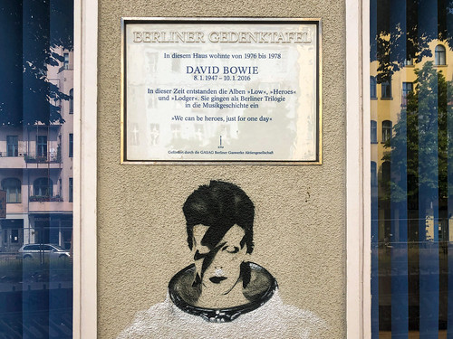 David Bowie Memorial Plaque in Berlin | by ftrc