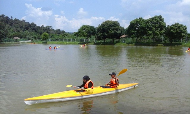 Kayaking By Semenyih Ecoventure Resort &Amp; Recreation
