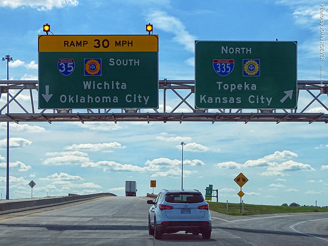 Signs for I-35/I-335 in Emporia, 3 June 2021