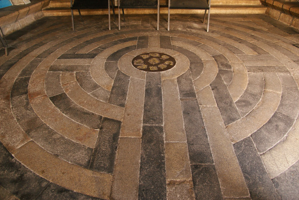 Labyrinthe de la basilique