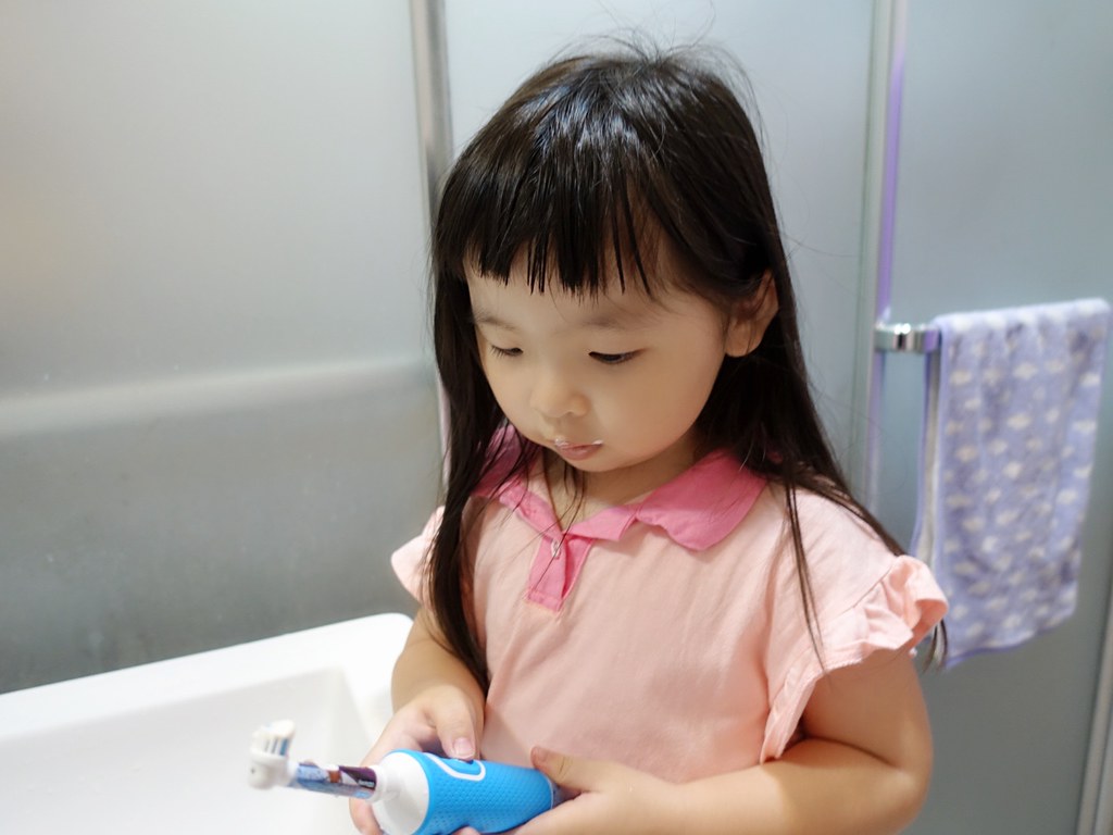 Oral-B兒童電動牙刷D100K (17)