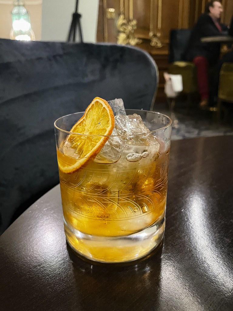 Whisky cocktail at the Royal Automobile Club