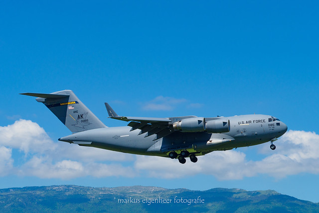 00-0185  BOEING C-17A GLOBEMASTER III c/n 50093 F92 → US-AIR FORCE / USAF //