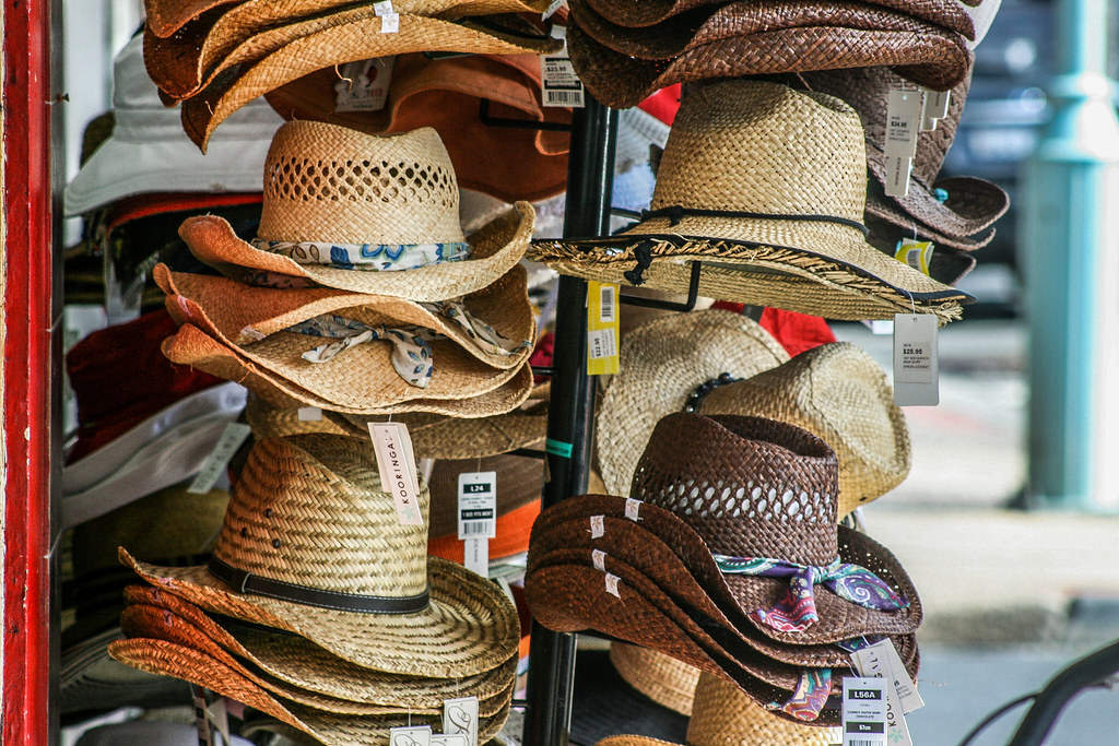 overpriced hats at Byron Bay---- 073_edited | and my 12.345t… | Flickr
