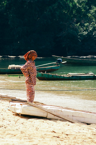 Woman on the lookout, Phu Quoc (Vietnam)