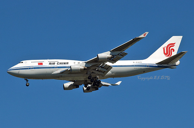 Boeing 747-4J6 B-2445 Air China