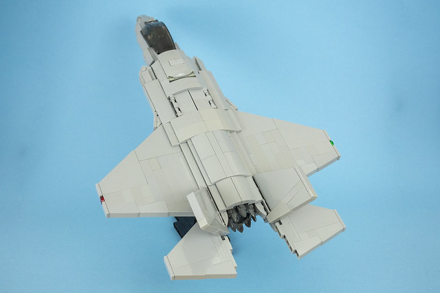 LEGO F-35B Lightning II (1:40)