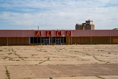 Tucamcari, New Mexico - May 7, 2021: Abandoned Alco store, a chain retail hardware store, sits decaying, since the stores closed in 2015