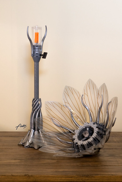 Wasp Wing Table Lamp