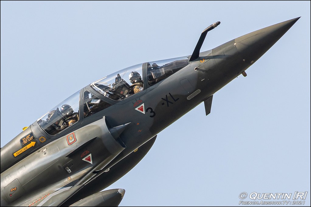 Couteau Delta Tactical Display Mirage 2000D Fly-in LFBK Saint-Yan Canon Sigma France lens Meeting Aerien 2021