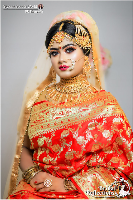 Bridal shoot 🌹💐 All Reserve By : Bridal Reflections BD ❤ In Frame  : Tahrim Hasin Parlour: Stylent Beauty World  ( SR Bhowmik)