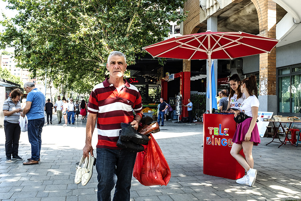 Itinerant seller of shoes on 6-19-21--Tirana