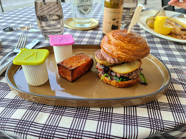Hamburger de Foie gras de Canard à la façon d’Olivie