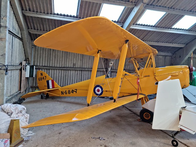 G-APAL (N6847) DH82A Tiger Moth