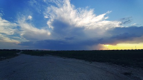clouds weather sky scenic landscape travel elements explore lubbock texas spring sunset photography colors city coth
