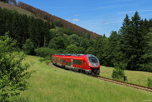 633 104/604 auf dem RE57 nach Winterberg bei Wulmeringhausen, 19.06.2021