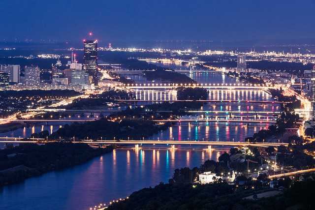 Donau und -city