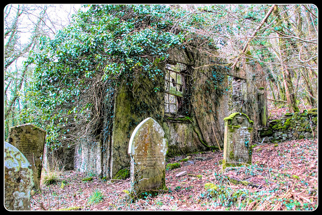 Capel Horeb Chapel & Graveyard, Cwmdwr, Halfway, Llywel, Carmarthenshire, Wales UK