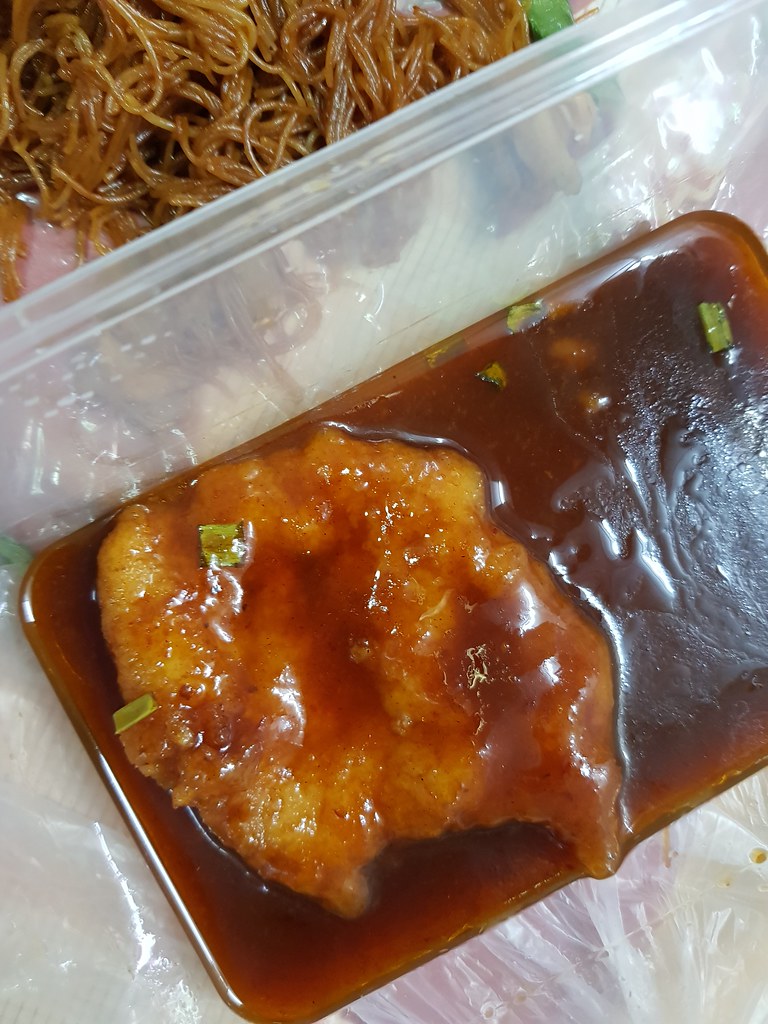 酸甜排骨王 Sweet and Sour Pork Ribs King (5pcs) rm$20 @ F4 Fish Head Restaurant, Subang Industrial Park