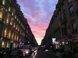 パリの夕暮れ