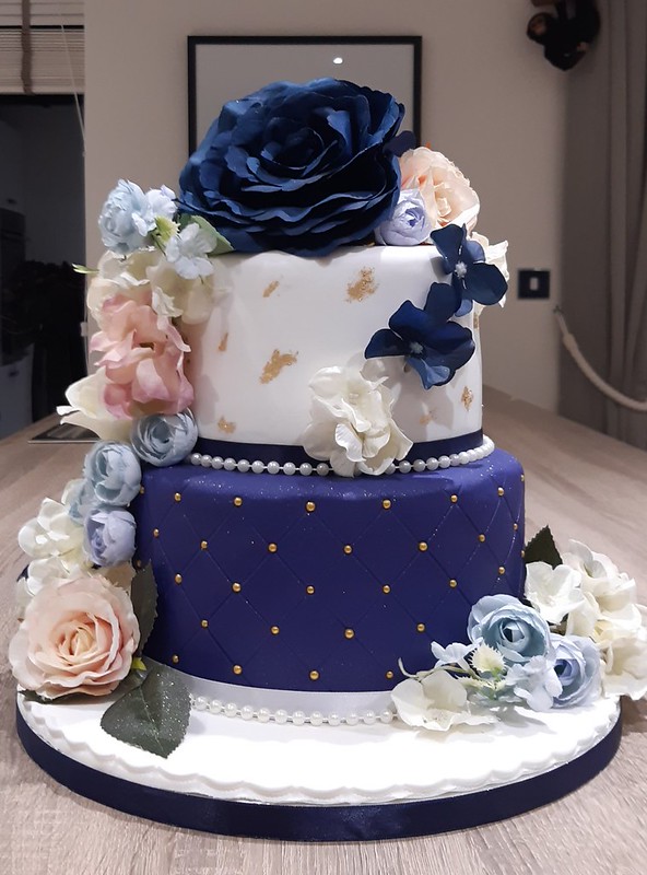 Cake by Jocelyn Jevans of Cheshire Cakes