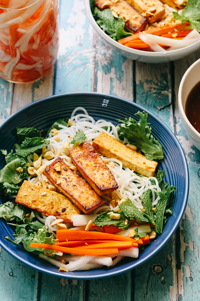 Rice Noodle Salad Bowls with Sriracha Tofu and Quick-Pickles