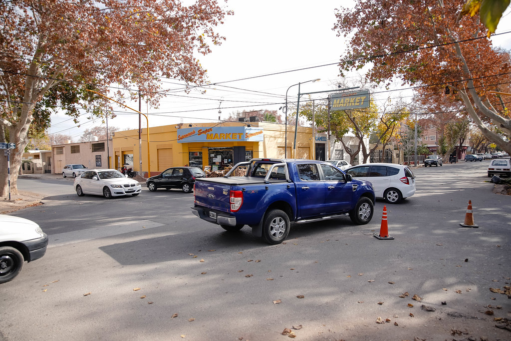 2021-06-23 Nuevos semáforos en calle Esteban Echeverría y Santa Fe