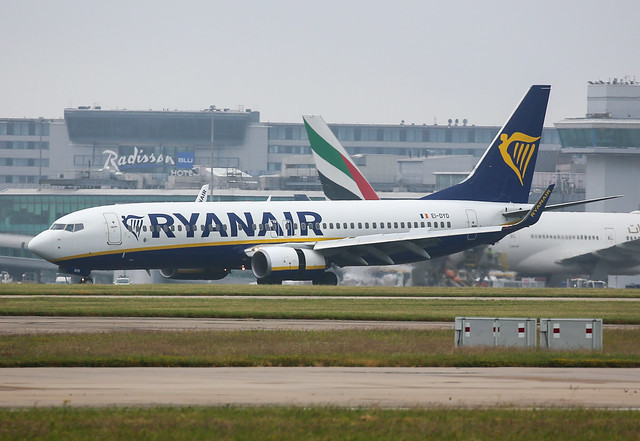 Ryanair Boeing 737-8AS EI-DYD