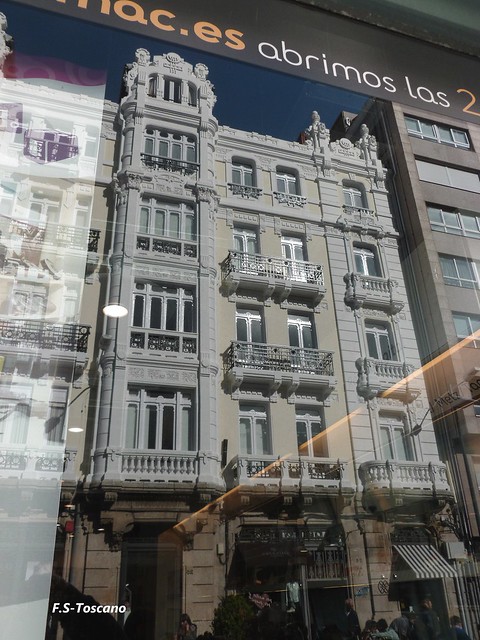 Arquitectura Modernísta en A Coruña. Plaza de Lugo 25 - 27.