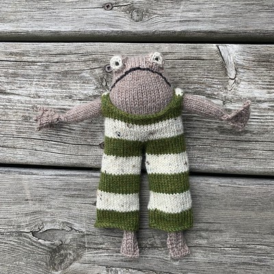 The Frog and Toad by Kristina Ingrid McGowan (Frog & Cast) are all off my needles, blocked and on the way to my grandson!